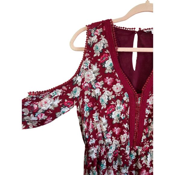 Loveriche Bohemian Small Dainty Floral Maxi Dress - Picture 4 of 9